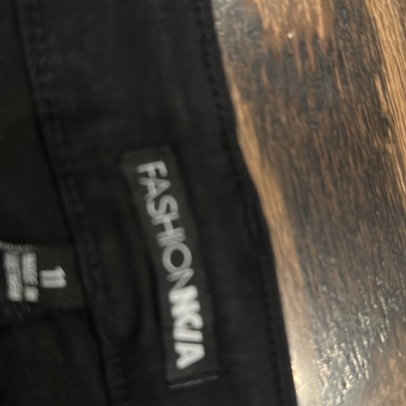 Black Jeans - Picture 2 of 3